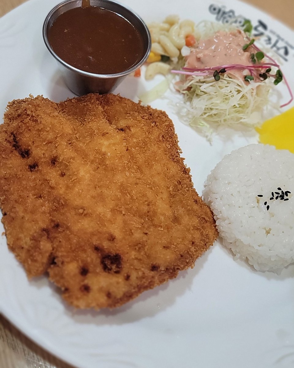 춘식이 tweet media