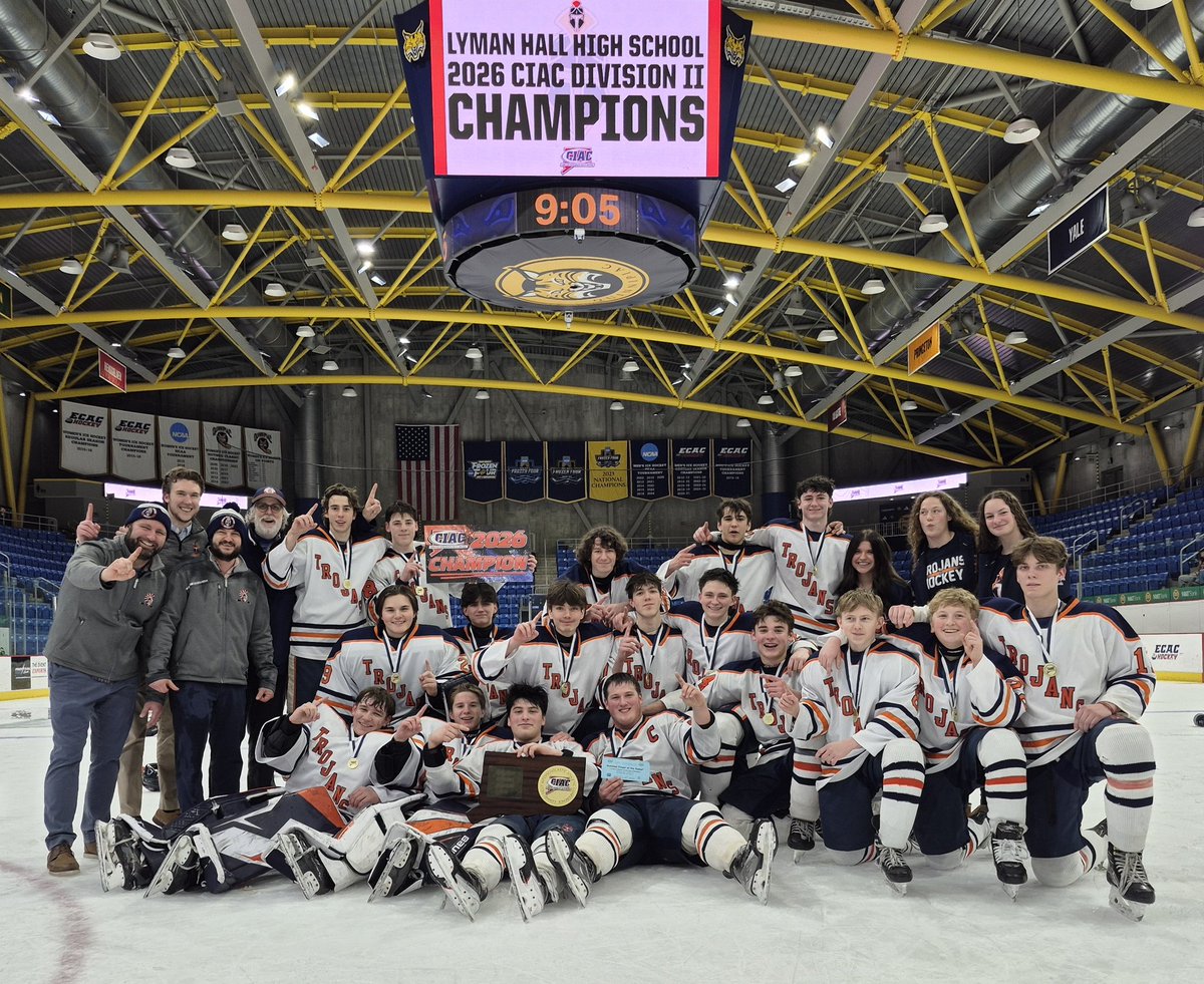 LHHSAthletics's tweet photo. Your DII State Champions! @LHWOBMOB @LymanHallPRIDE https://t.co/uQmv66gKr0