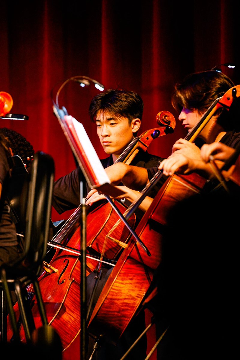 Village Christian School tweet media