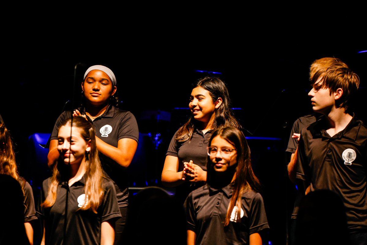 Village Christian School tweet media