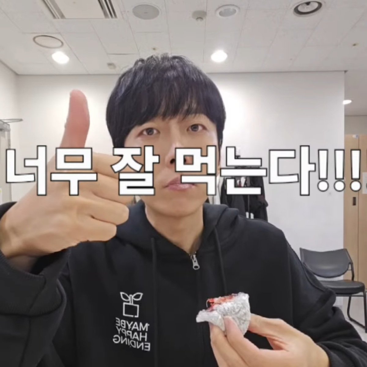 저화질의 범김재 tweet media