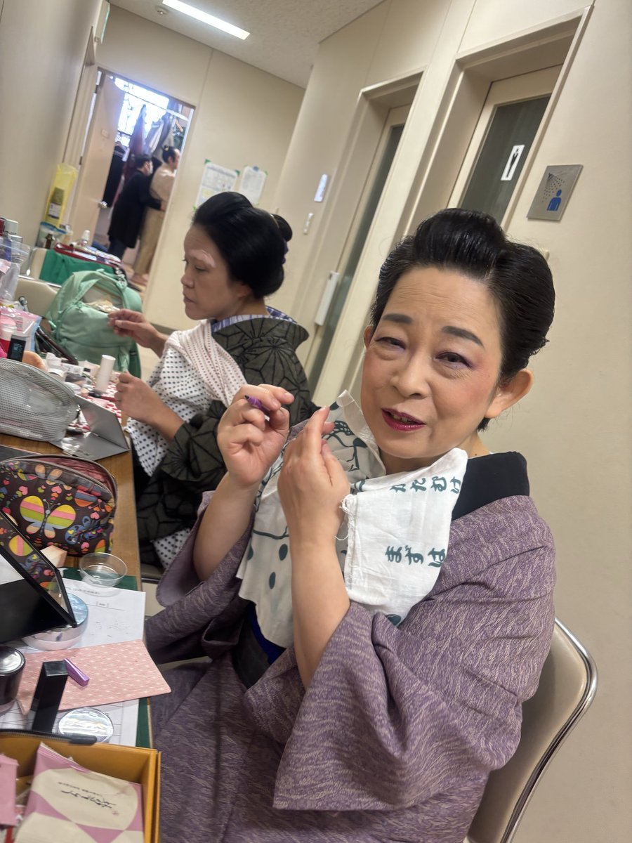 tokkuriza's tweet photo. 本日2日目は14時と19時、それぞれ30分前に受付開始です。朝から準備を進めて、お待ちしております。

#深川とっくり座 #丹青の千早振る #深川江戸資料館 #落語 #芝居 #演劇 #公演 #舞台 #役者 #江東区 https://t.co/ag85tRNezg