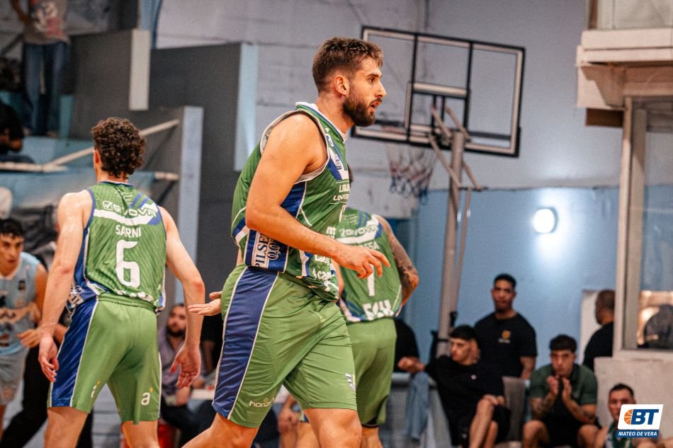 CORTINA DIRECTA 🇺🇾🏀 tweet media