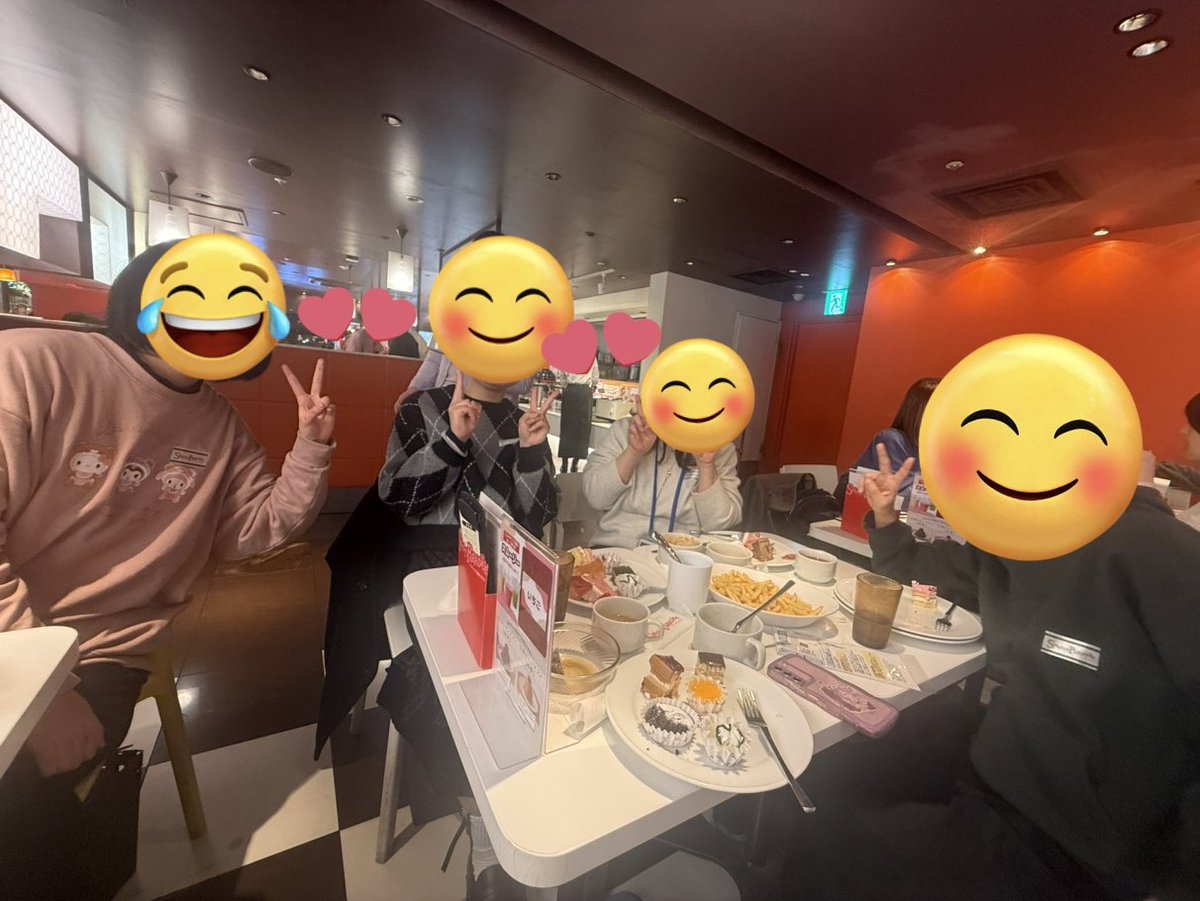 昨日はスイパラにお出かけしました〜😋
みんなたくさん食べて満足げな様子でした！
今回は男子も1名参加してくれてなにより！
#ヴェリタス 
#放課後等デイサービス