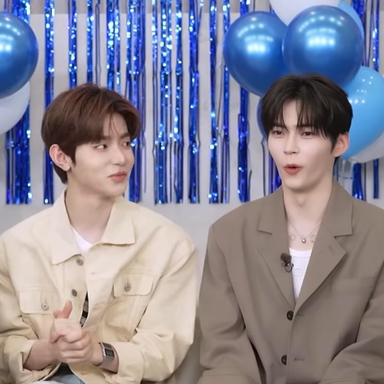 crys | check 📌 tweet media