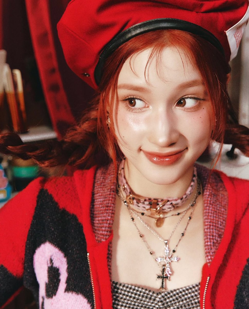 rainshinerainn's tweet photo. my top 4 hiyyih concept pics https://t.co/jFOxCbmODl