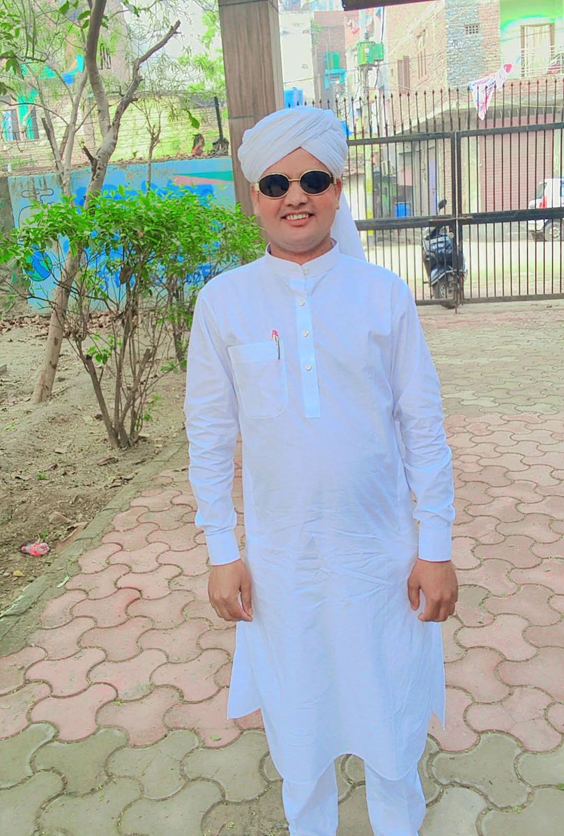 MdRabba44389804's tweet photo. ईद मुबारक। यह ईद आपके और आपके परिवार के लिए अपार खुशियाँ, शांति और समृद्धि लेकर आए। 
आमीन
#eidmubarak 

#Viralvideo
#Viralphotos
#Viralpicture
#ContentMonetization
#Ramdankareem
#JamaMasjid
#Delhi
#GhulamRabbani
#Islamicquates
#ViralPicture
#Kishanganj
#Bihar
#Share 
#Higlights https://t.co/Vxomrabi2J