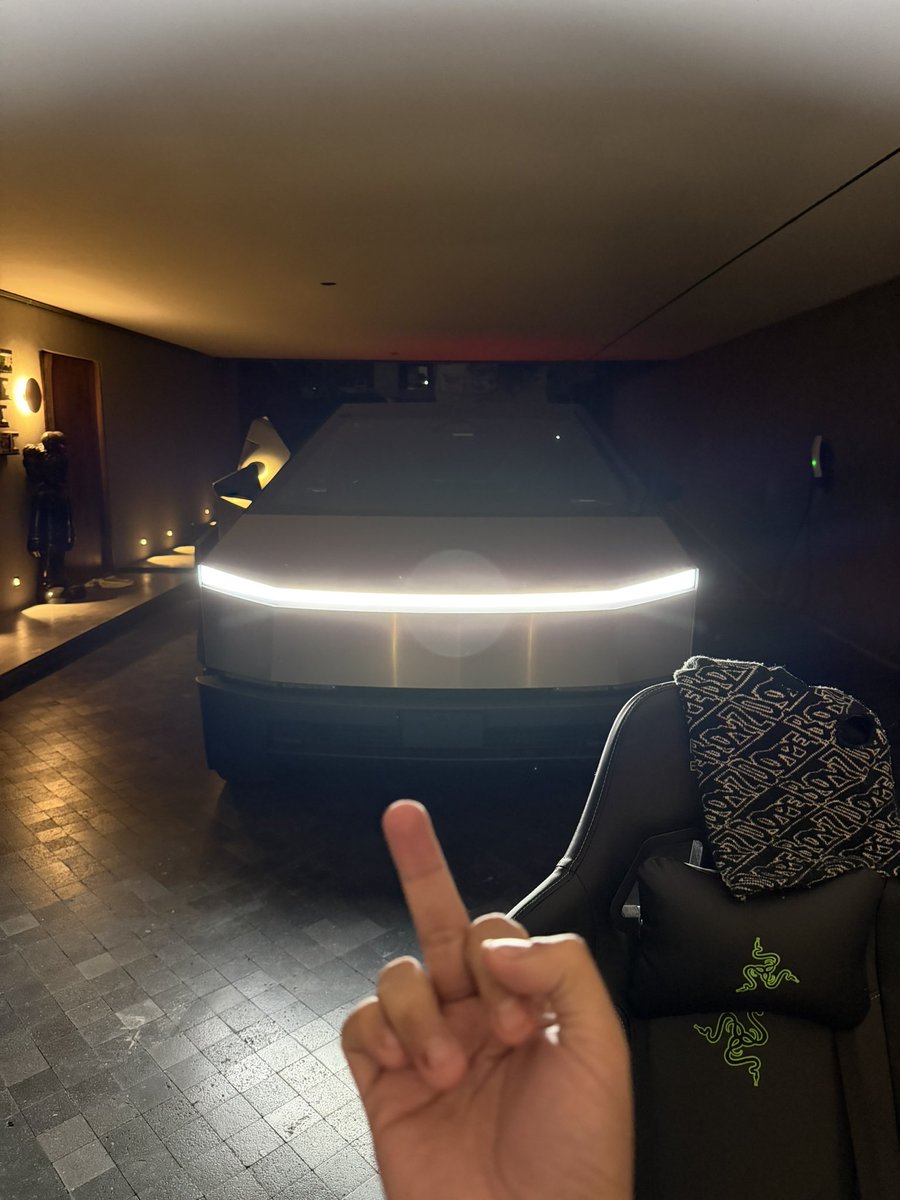 Lucky Masked tweet media