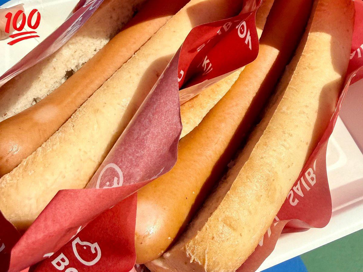 くさっち tweet media