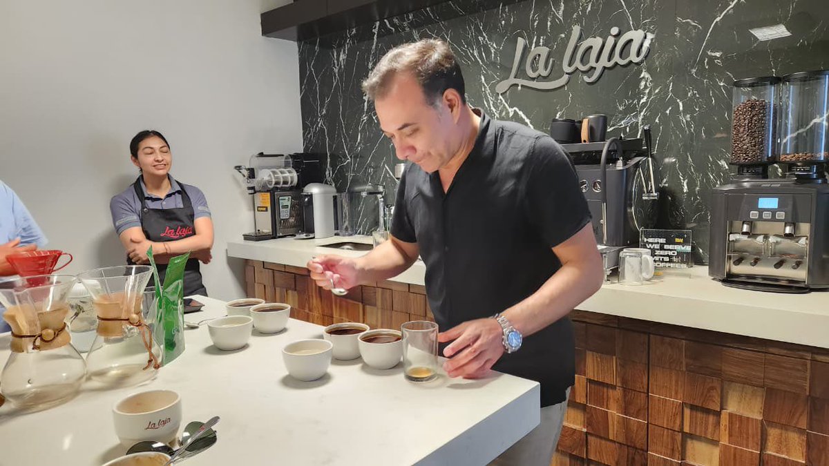CamposFilms's tweet photo. Discover the rich history of #veracruz coffe, from its arrival in #mexico 1790 to its impact on social and economic change. #camposfilms #veracruz #coffe https://t.co/aJy6t4uLaY