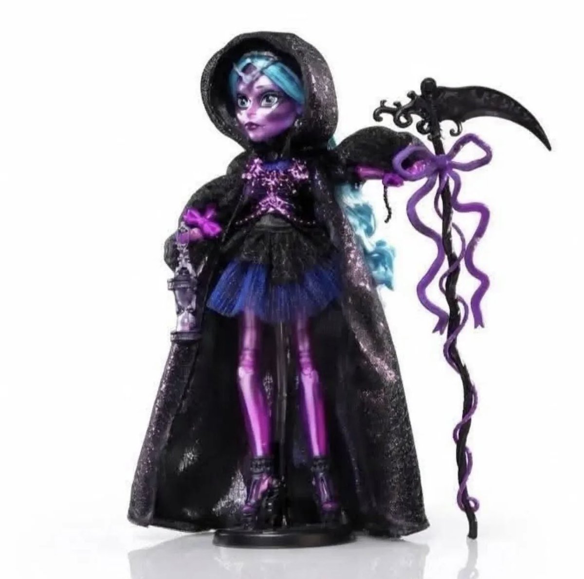 Tara 🎀🦇 tweet media