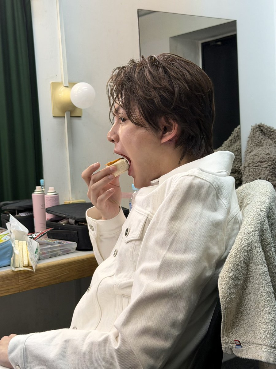 ますこちゃん｜青汁王子の秘書 tweet media