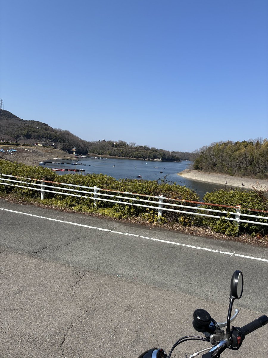 kenji480201's tweet photo. 愛知県犬山市入鹿池へソロツーリング🏍️ https://t.co/UPsBzxgevJ
