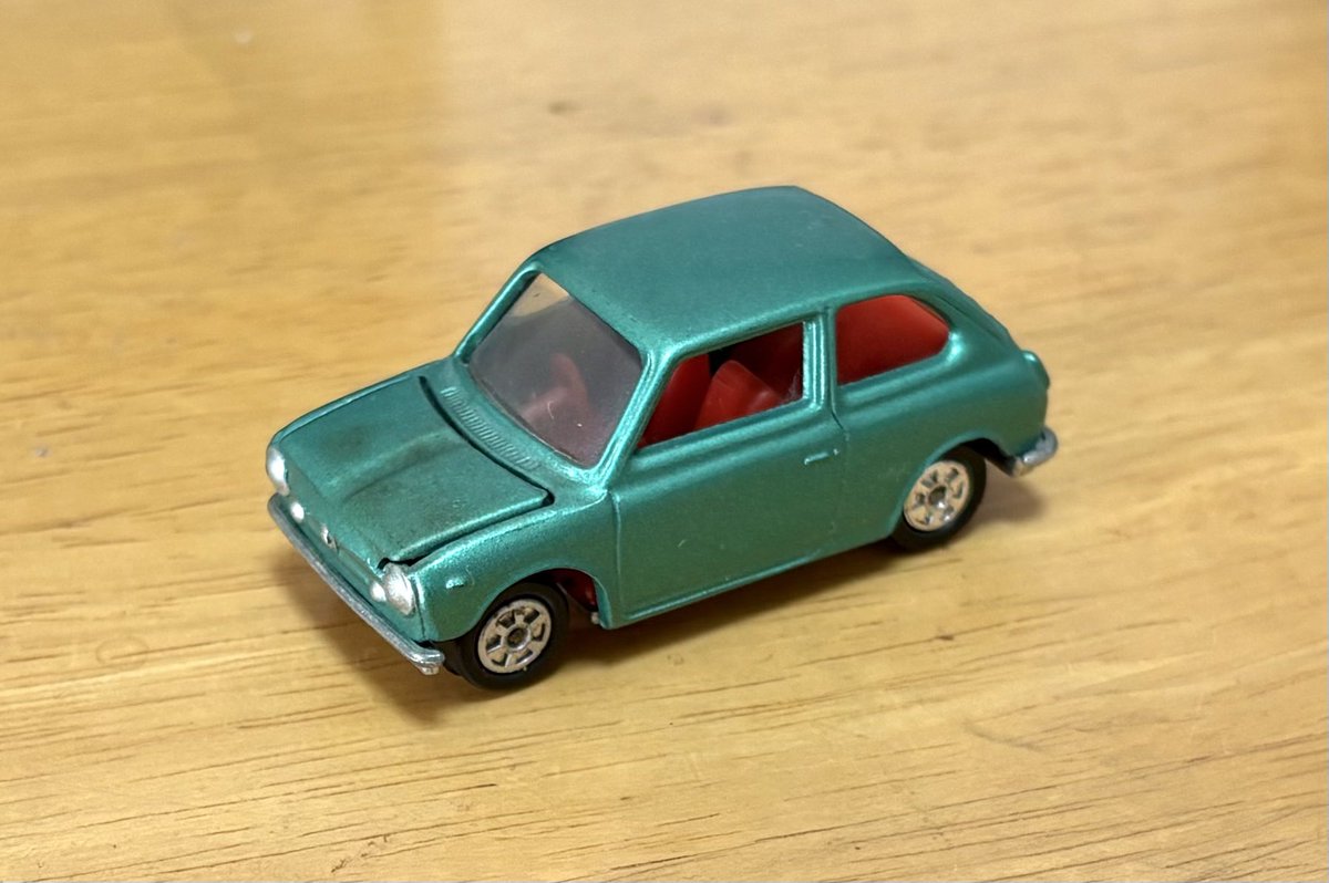 行きつけのリサイクルショップでR-2が安かった。1970年代中盤のカラバリ。
#トミカ