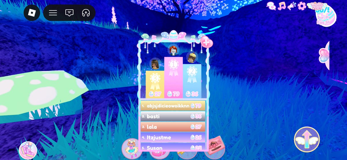RoyaleJellybean's tweet photo. @RoyaleHighValks Found someone exploiting and hacking. Flying sideways rapidly to collect eggs before the game even starts https://t.co/w8DBvCRts5