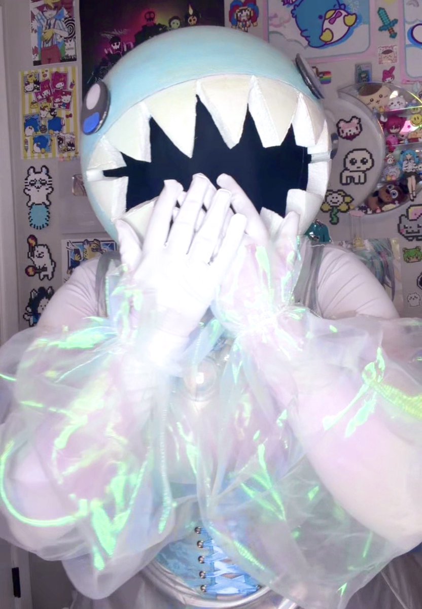 Milk in the Microwave tweet media