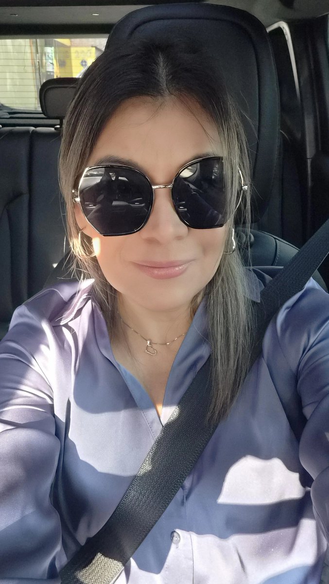 Véronique tweet media