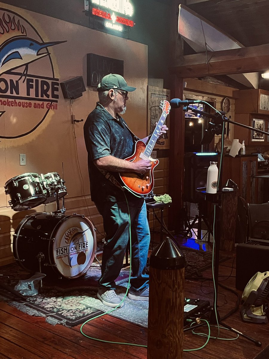 JP2Guitar's tweet photo. Had an amazing time at Fish on Fire, can’t wait to do it again!!!!
.
.
#music #live #acoustic #solo #fishonfire #orlando #irmc #jp2guitar https://t.co/nHmNdkxGPM