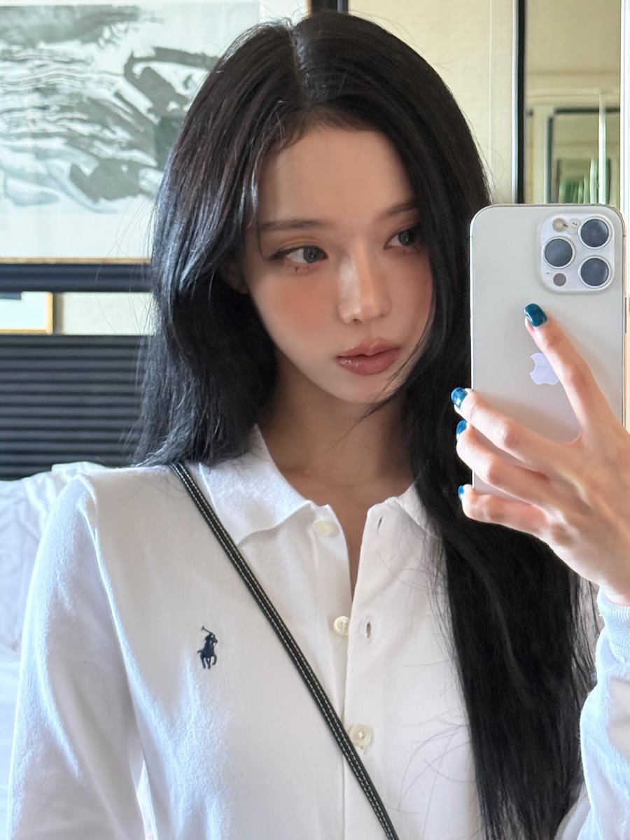watasi486's tweet photo. 윈터님 사진셀렉 기준 >내가봤을때잘나온사진< 인데
그냥 누가봐도 초미녀셔서 올리는 족족 타율100%인거 권력개쩜ㅋㅋ https://t.co/vvVqRf3ZTd