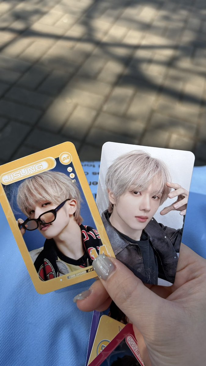 かりかりり tweet media