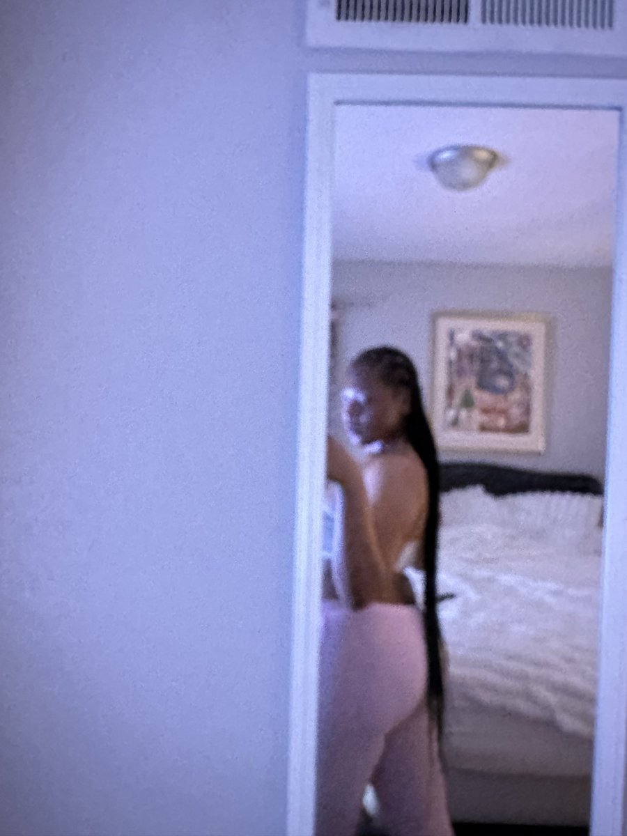 FantasyKcBby's tweet photo. When I make em eat my pussy he bet not stop if I ain’t stopped em 😘 https://t.co/Ea613HPvVQ