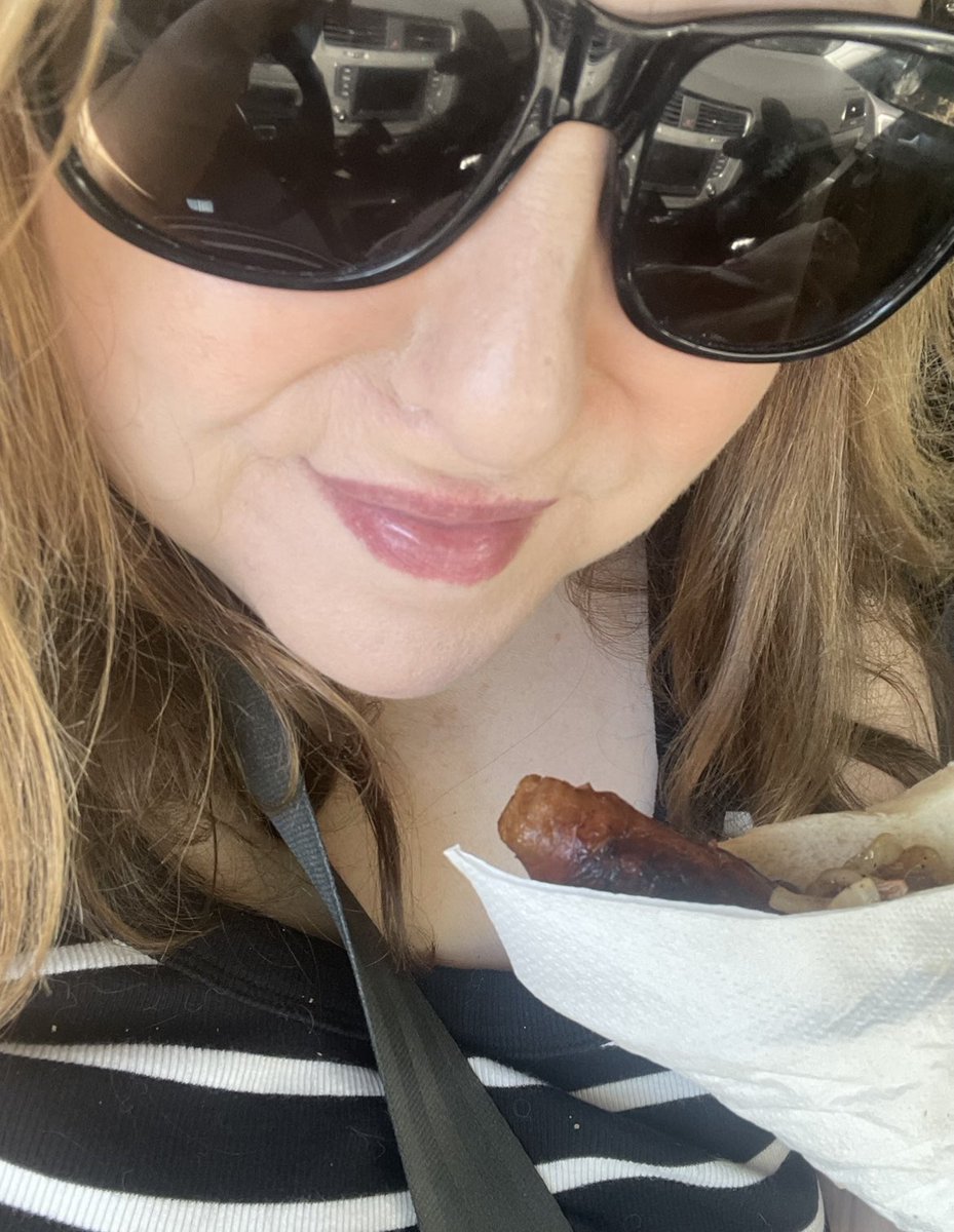 Melanie Usher tweet media