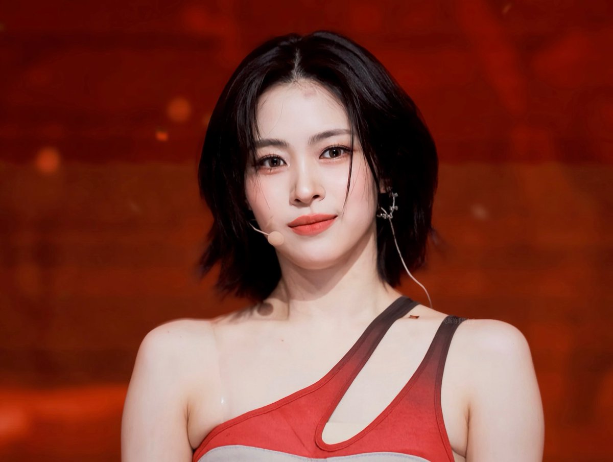 z_byiiiii's tweet photo. 260321 MCD 
THAT'S A NO NO ❤️‍🩹🥀 （3）

#있지 #ITZY #류진 #RYUJIN https://t.co/emJcWmzWPi