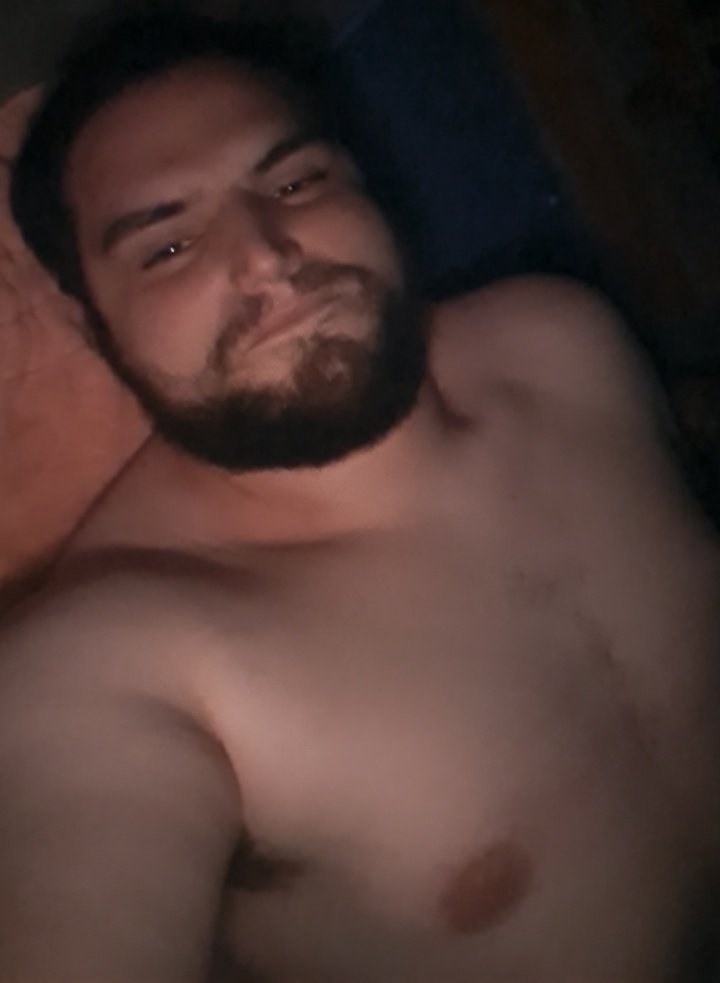 DWH213's tweet photo. Live long, be free, get n@ked, happy weekend amigos. #fatface https://t.co/M7QeW84lfh