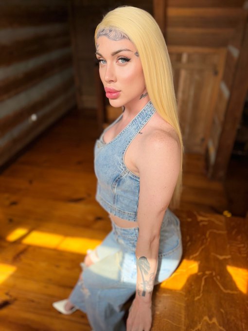 xoaustinsummers tweet media