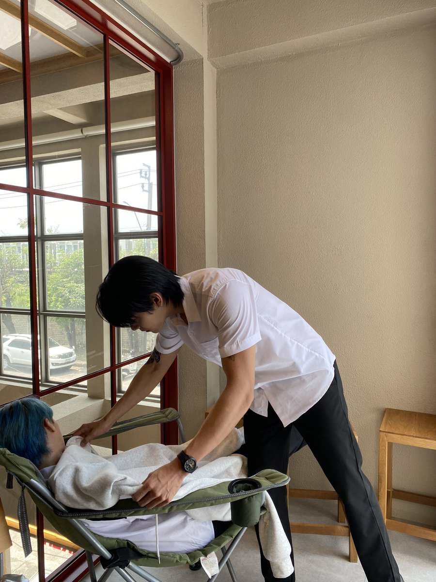 FoureverYouProject tweet media