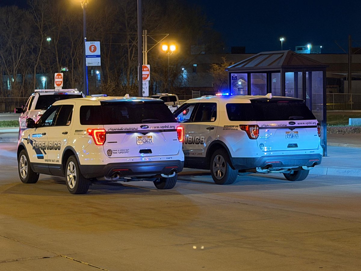 SLCScanner's tweet photo. Additional details ⬇️ 
Juvenile in critical condition after shooting at Meadowbrook TRAX station in South Salt Lake https://t.co/3VSFD7uG1y https://t.co/F8abChqHpc