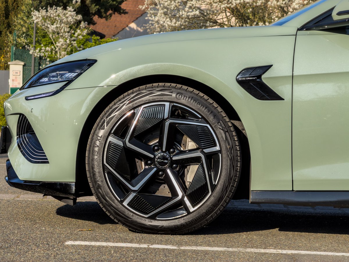 Le Stagiaire de Hoonited tweet media