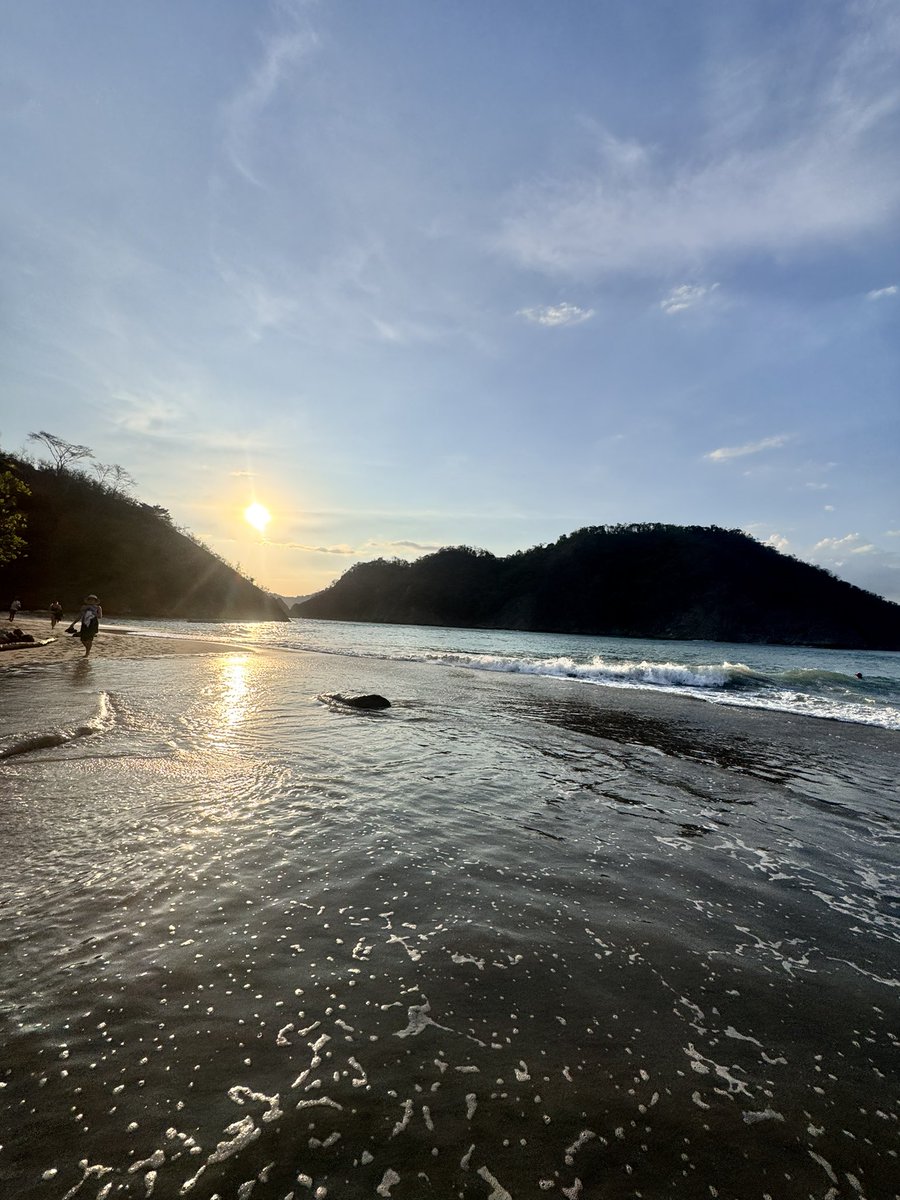 DavidEGomez.com (@degm1017) on Twitter photo 