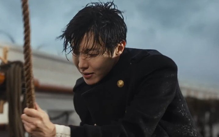 tl is bias wrecked by hoseok and i don't blame them 🫠