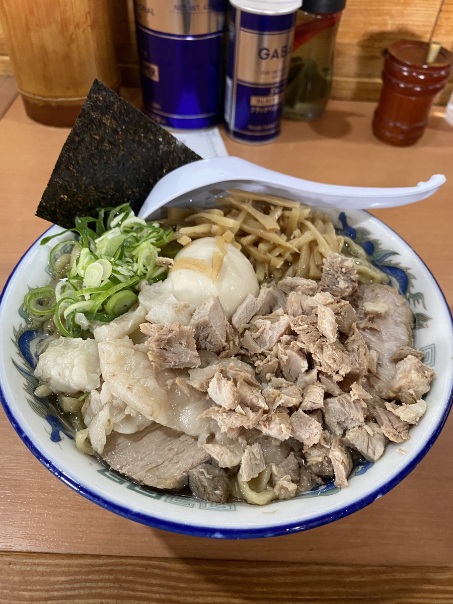 かりめろ tweet media