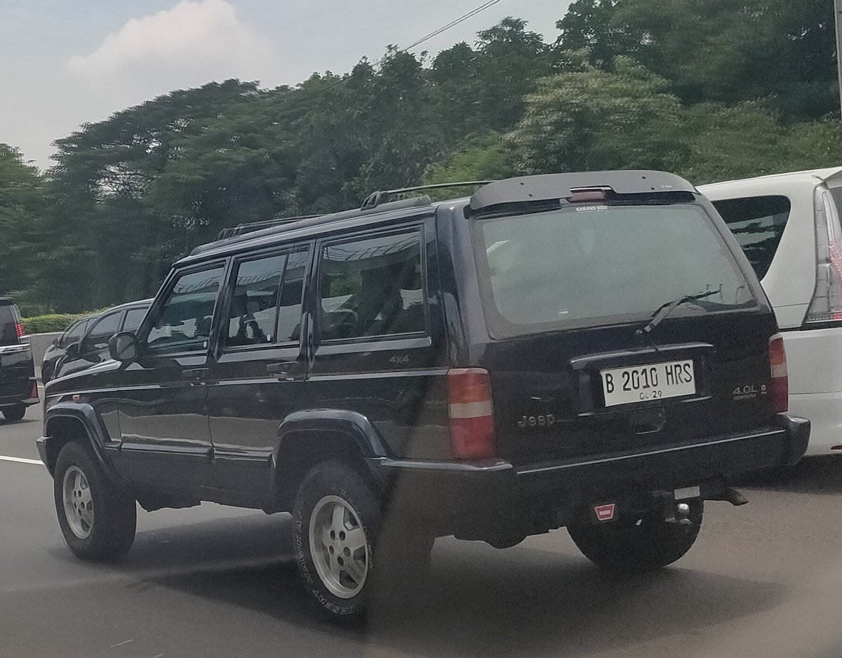 SmwGwOto tweet media