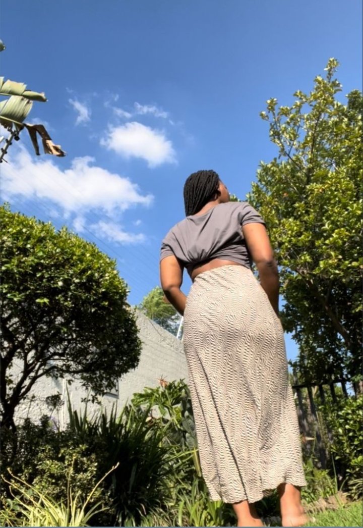 🍃Good morning.🍀

Tell your Girlfriend She's a small girl. 🥴