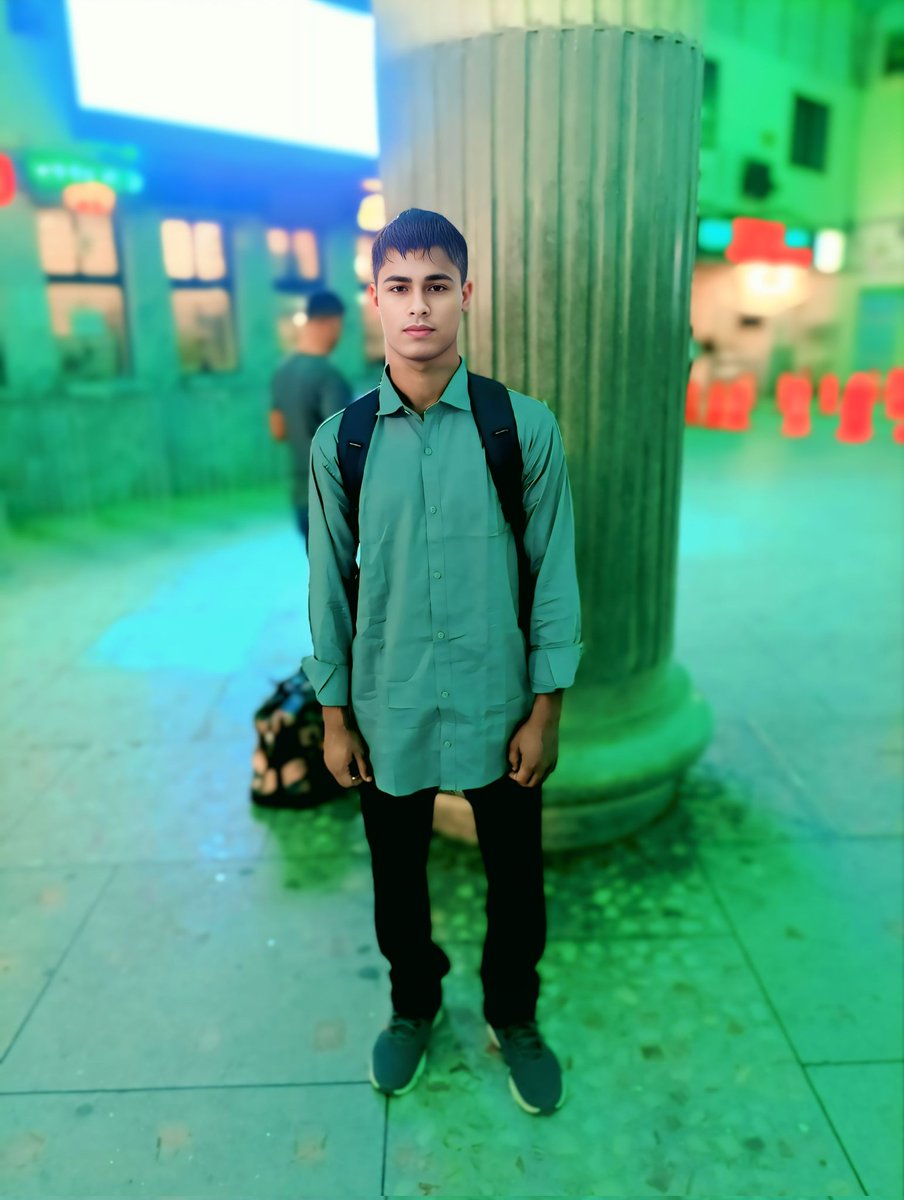 piashmoroll's tweet photo. Happy Eid Mubarak to all the people of Bangladesh. Eid Mubarak 🌙 , https://t.co/lLrRqYhsvK