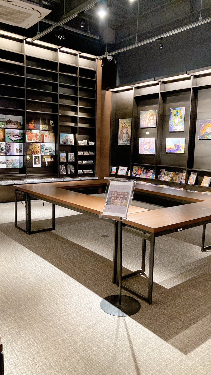 皆様ご無沙汰です！！

勢いで、展示会の予定を入れてきました🥳

場所は北海道江別市蔦屋書店で
かんな（<a href="/nkht_kjb/">かんな</a> ）と合同展です🌼
開催時期は11月1日〜の1ヶ月（予定）！

現状決まっているのはそこまでですが、
たくさんの方に楽しんでいただけるよう
企画してまいりますので、
お楽しみに〜🫶