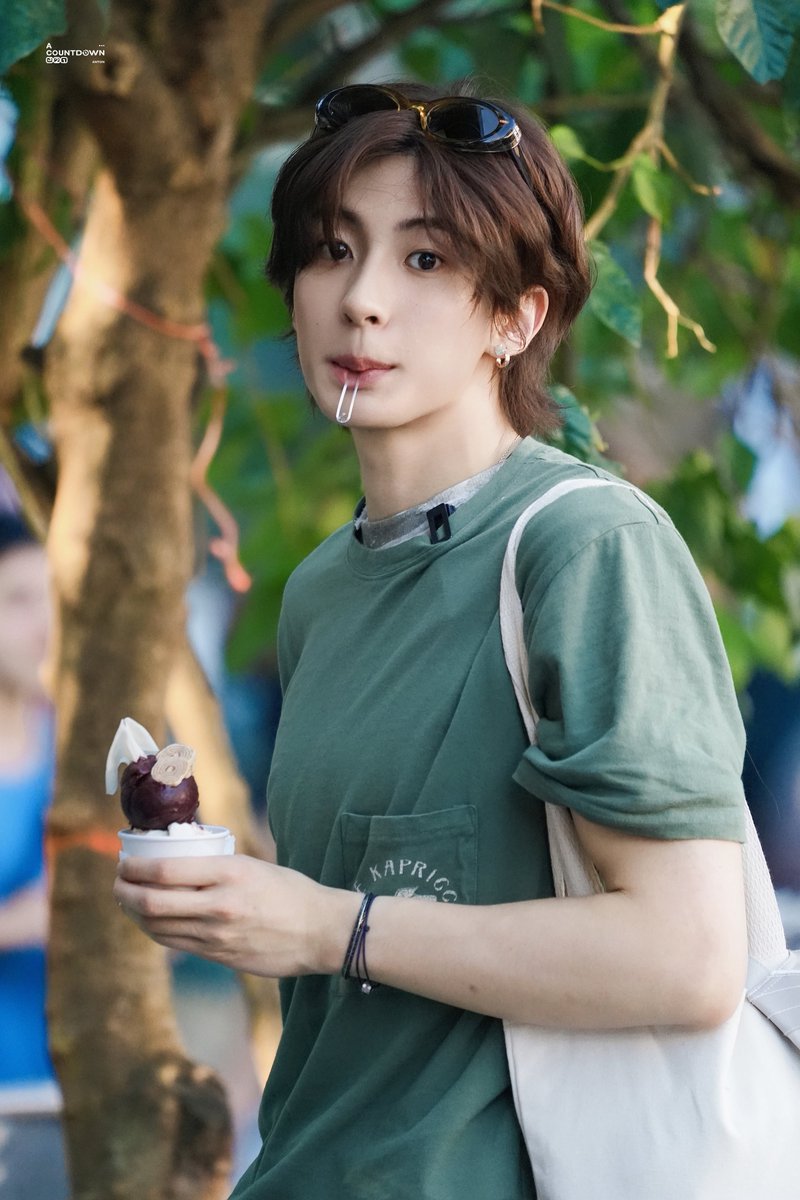 ACOUNTDOWN321 tweet media