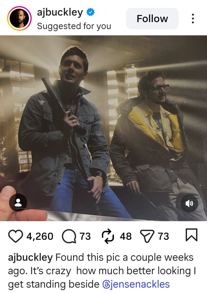 JensenAcklesHair tweet media