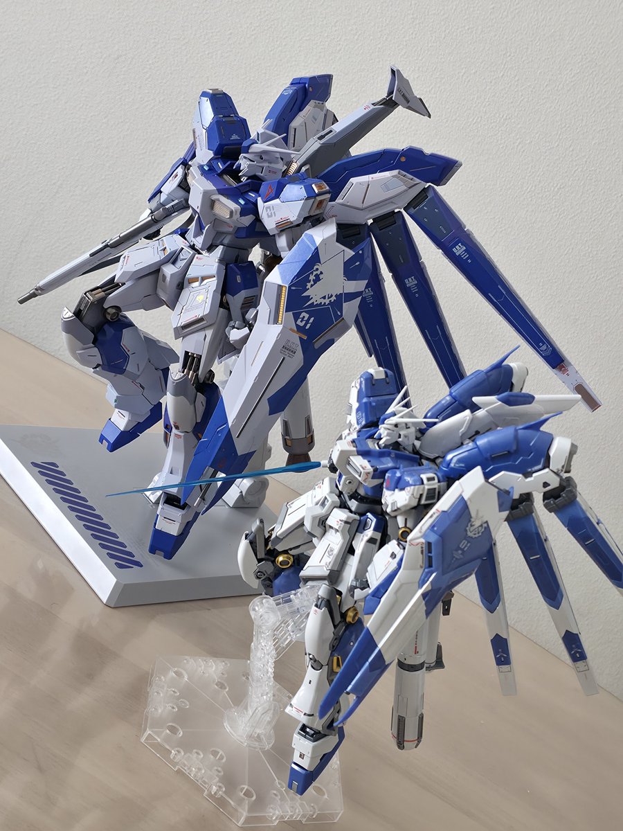 Photokin_sw's tweet image. RGのHiνと並べてみると面白い。
こうしてみるとRGはかなりディテールアップされてるかつスタイリッシュだな。
配色はかなり近いけど、バックパックはデザイン含め印象だいぶ違う。

どっちも格好良いけど個人的にはマッシブなメタルビルドが好き。

#METALBUILD
#REALGRADE 
#Hiνガンダム