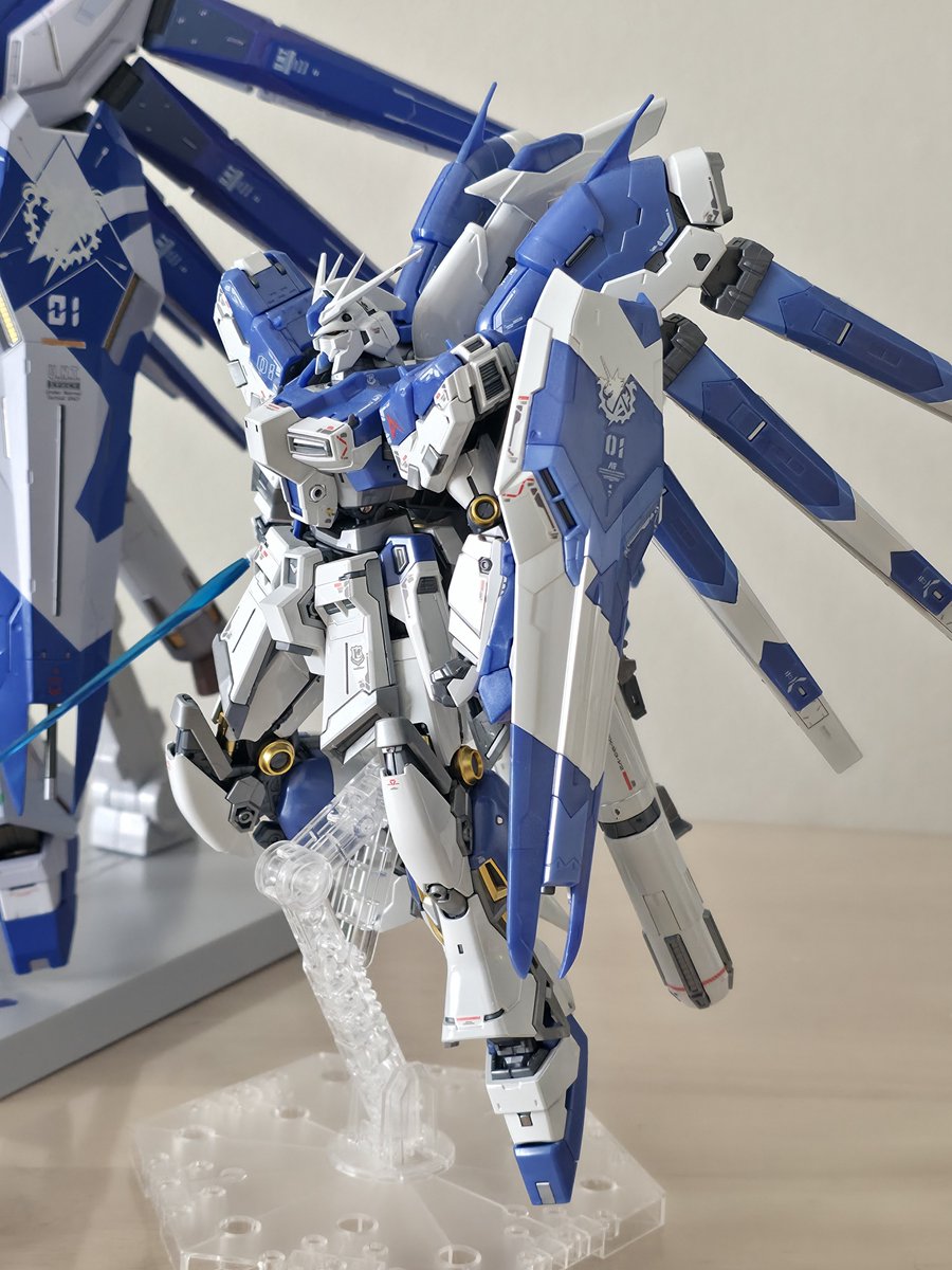 Photokin_sw's tweet image. RGのHiνと並べてみると面白い。
こうしてみるとRGはかなりディテールアップされてるかつスタイリッシュだな。
配色はかなり近いけど、バックパックはデザイン含め印象だいぶ違う。

どっちも格好良いけど個人的にはマッシブなメタルビルドが好き。

#METALBUILD
#REALGRADE 
#Hiνガンダム