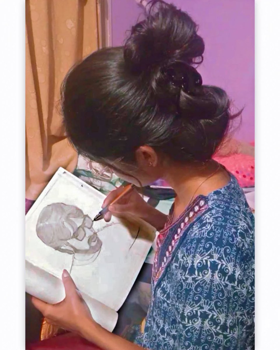 Kichcha_Athani's tweet photo. Superbbb Art By Kiccha Fans 😍👌🏼
#KicchaCraze #CrazyFans #Sudeepians #KichchaAthani 😎

#KicchaSudeep #BRBFirstBlood 
#Kichcha48 #BRB https://t.co/4OFQolPO7O