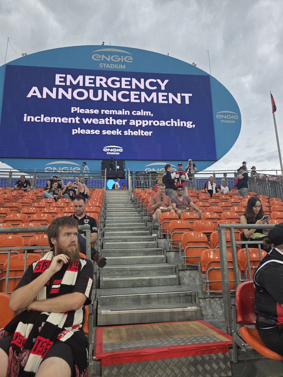 Shae 🔴⚪⚫ tweet media