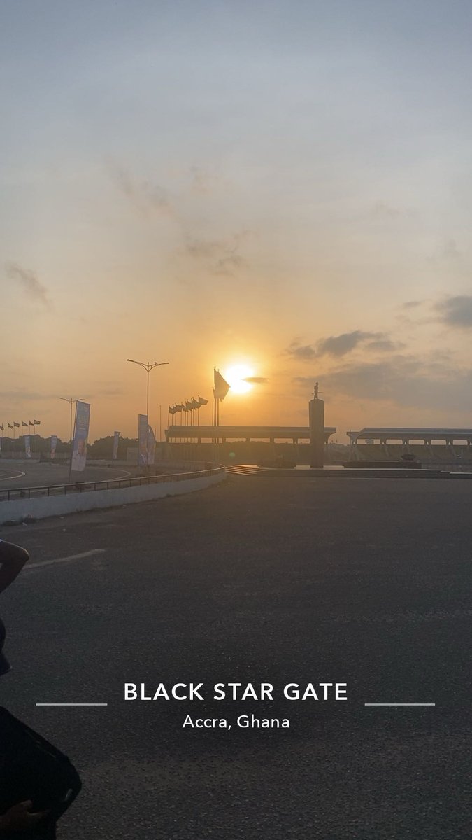 🏳️🌈🇬🇭Manioc Loa💪🏾💦 tweet media