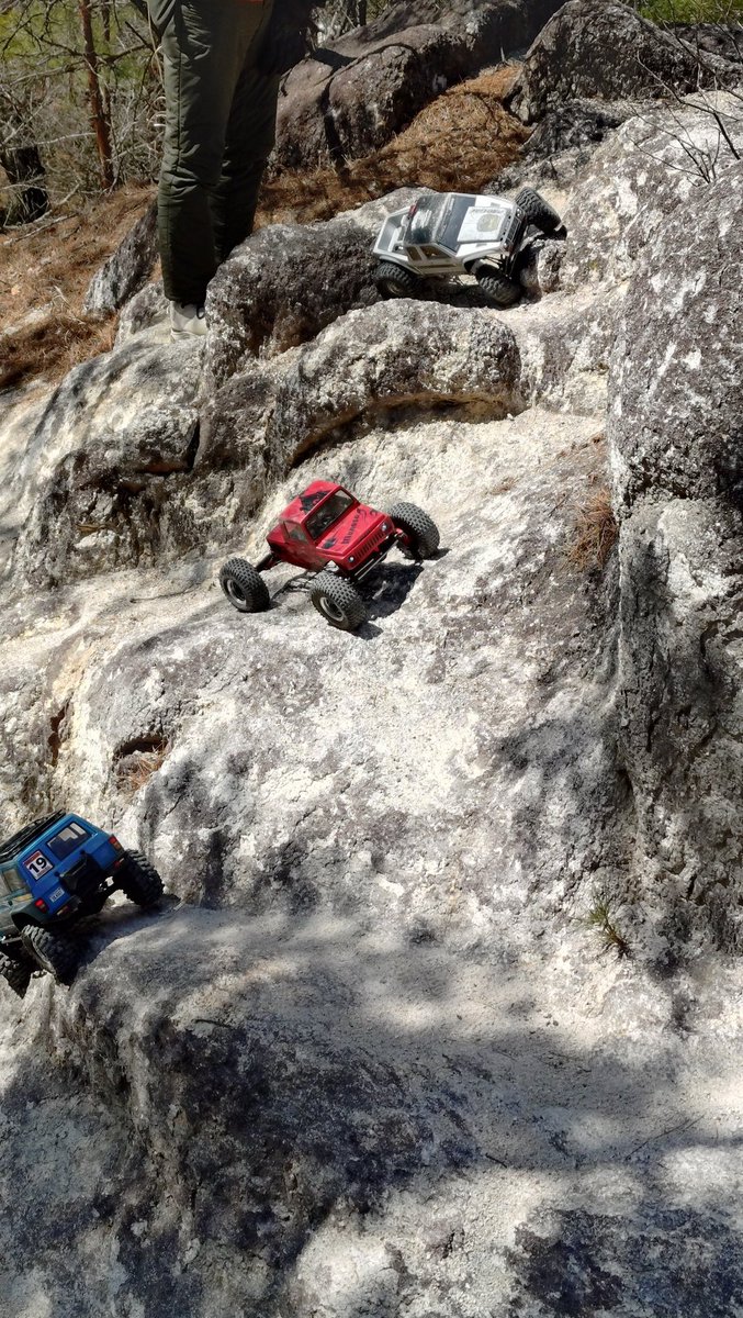 RYOTA2138's tweet image. 今日は #SWRC @wildoffroadRC の
仲間と低山トレイルしてきましたよ 
〜♪ 
天気も良くて最高でした〜♪