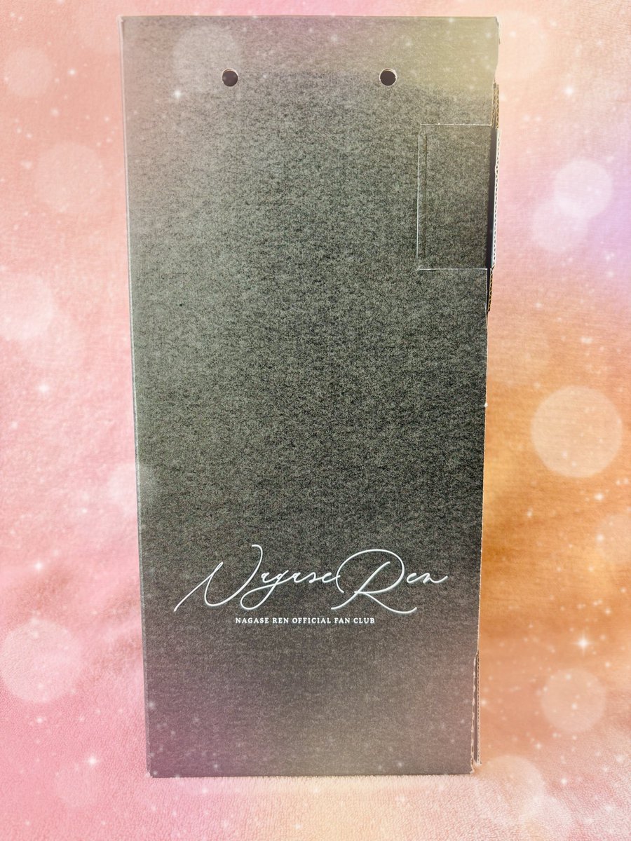 tokko321's tweet image. 廉くん(の個人FC)からバースデーフラワーが届いた🌸
推しから花束が届く誕生日、最高に幸せ🖤
 #永瀬廉
 #King &amp;amp; Prince