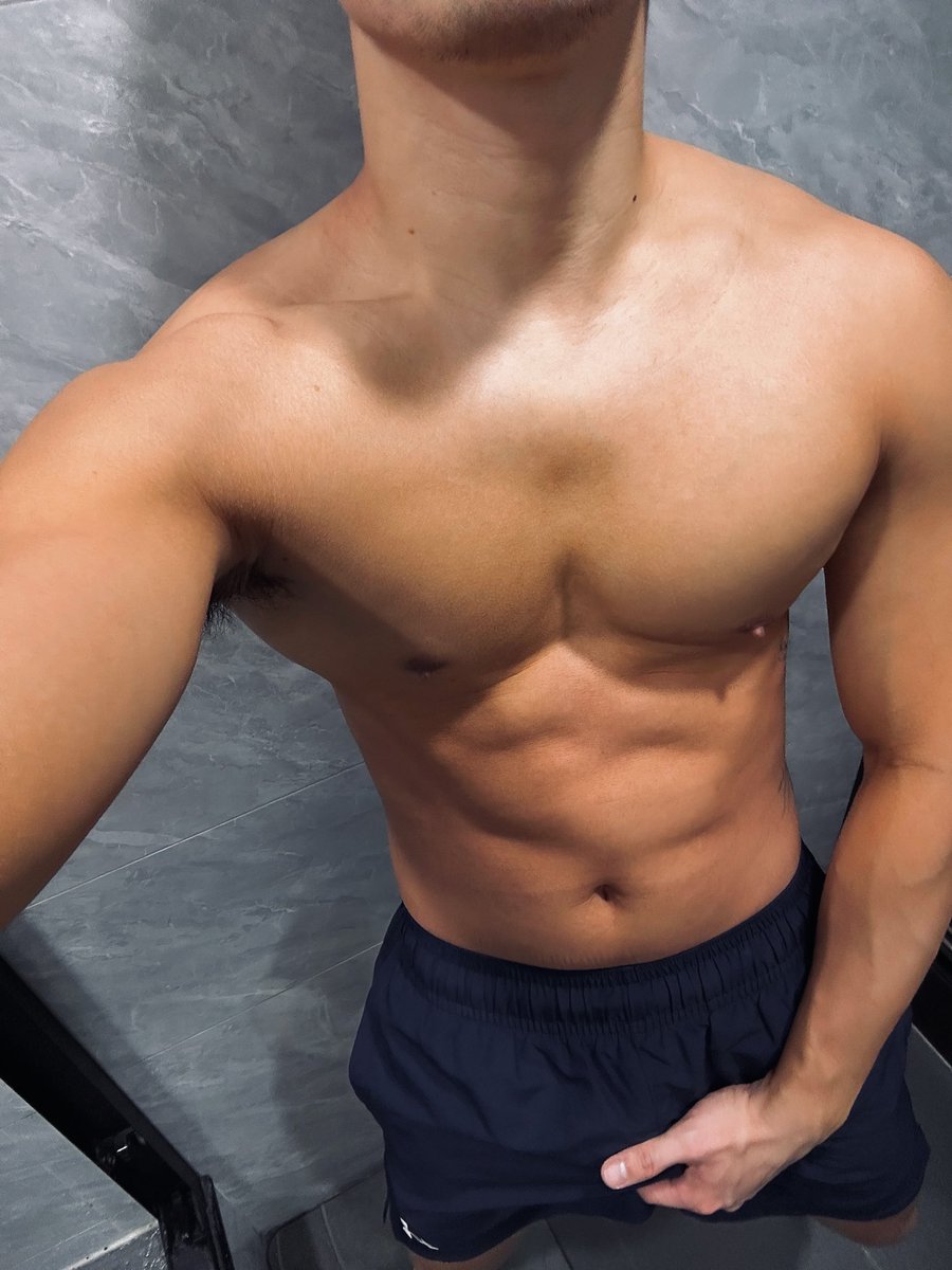 EMPTY HANDS tweet media