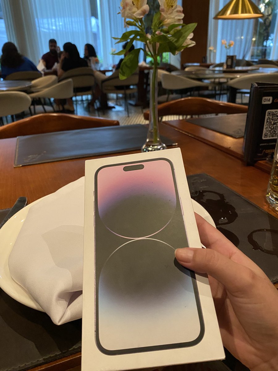 📲🎁🥰🤩